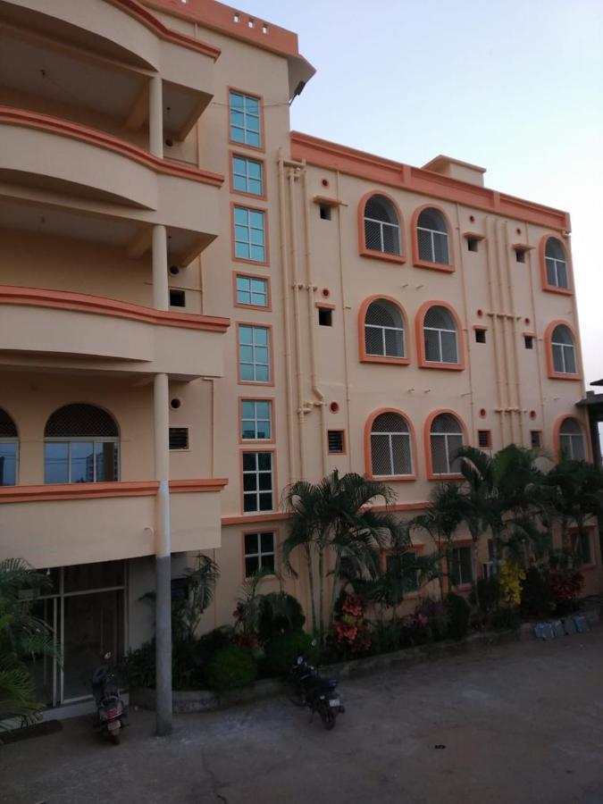 Goroomgo Silicon Residency Puri Near Sea Beach & Temple - Luxurious Room - Lift And Parking Facilities - Best Seller Εξωτερικό φωτογραφία